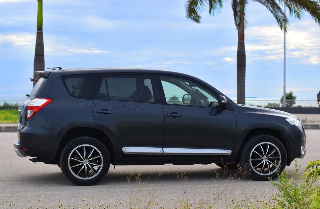TOYOTA RAV 4